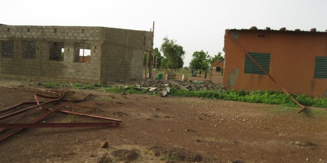 Realizzazione della seconda classe della scuola di Pikieko