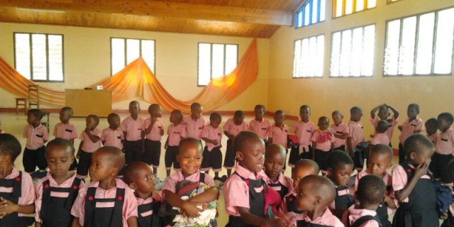 Le nuove divise degli alunni