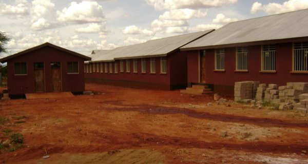 Vista esterna della scuola