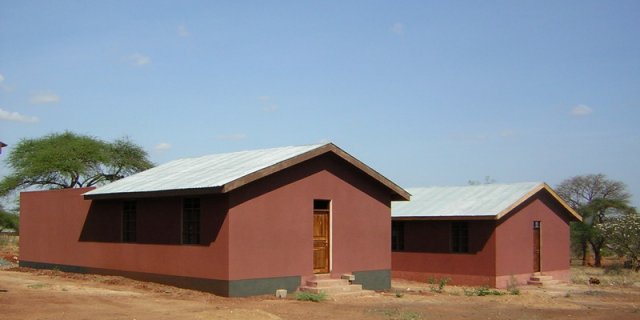 Due dei quattro alloggi per gli insegnanti